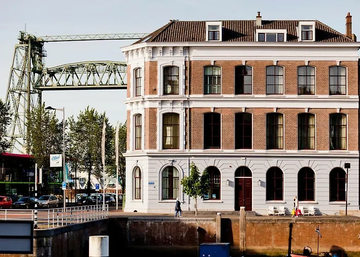 スイートホテル ピンコフス 4*