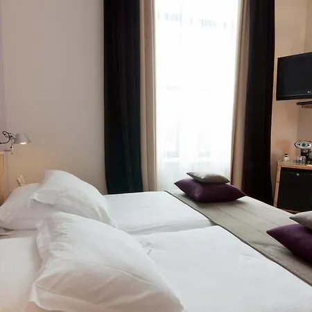 מלון Suitehotel Pincoffs